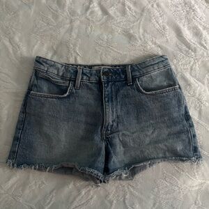 Wrangler Mid-Rise Vintage Medium Wash Denim Shorts Distressed Hems Size 2